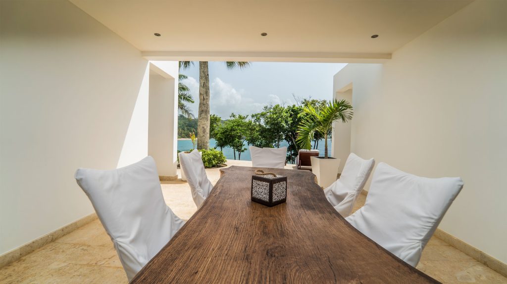 dining-table-gallery-about-1